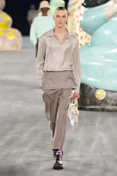 Look 34